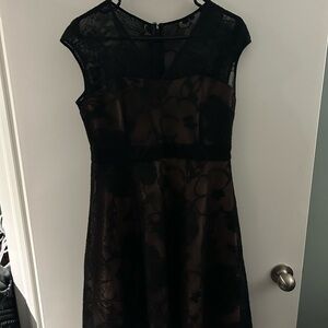 Le Chateau Black and Brown Lace Midi Dress